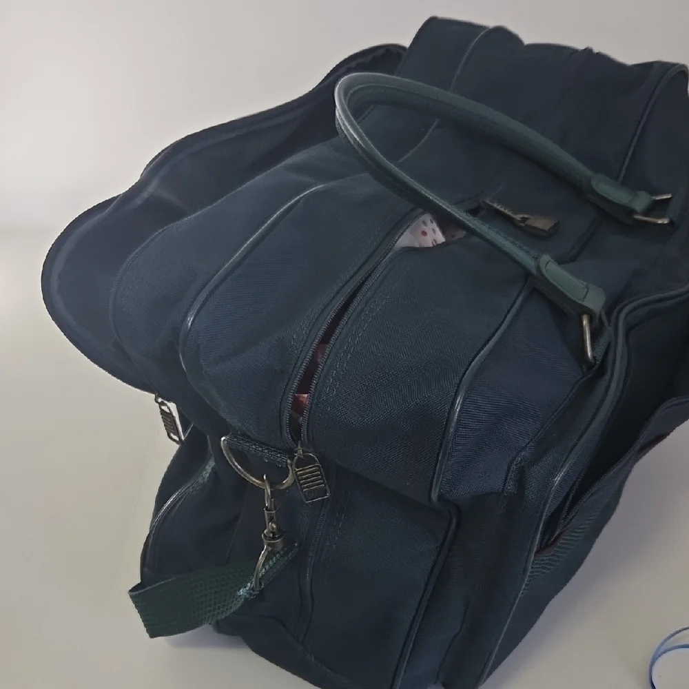 Vintage American Tourister Stylish Teal Carry On/Over Night Bag
